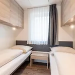 & Glamping Nassfeld By Alps 豪华帐篷