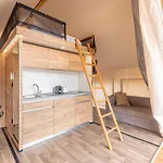 & Glamping Nassfeld By Alps 豪华帐篷