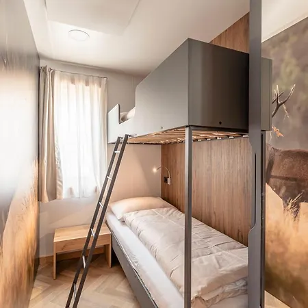 & Glamping Nassfeld By Alps Lüks kamp alanı 4*