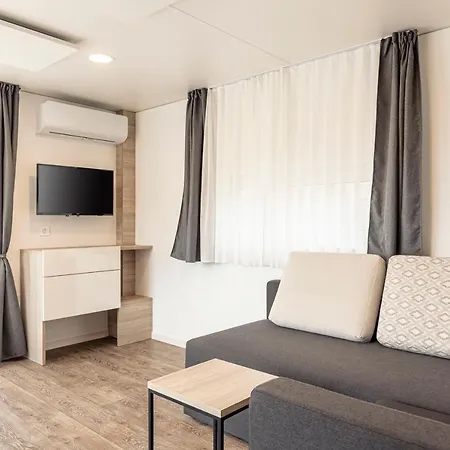 & Glamping Nassfeld By Alps 4*