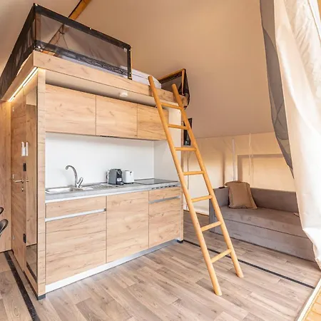 & Glamping Nassfeld By Alps Lüks kamp alanı