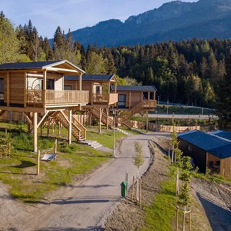 & Glamping Nassfeld By Alps Lüks kamp alanı