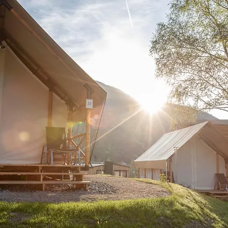 Lüks kamp alanı & Glamping Nassfeld By Alps